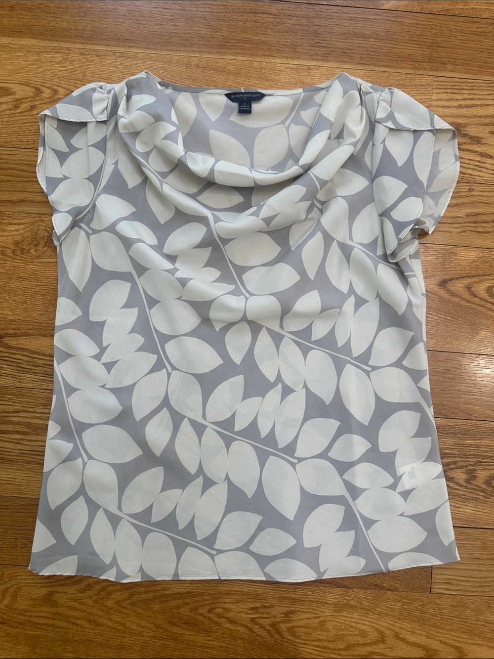 Banana Republic Gray and White Leaf-Print Cowl Neck Top